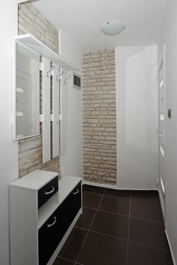 Apartments Natasa Pula Exterior photo